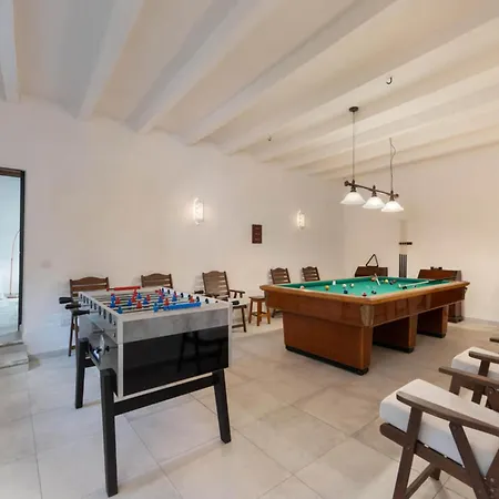 In Mugello Hills With Private Pool Villa